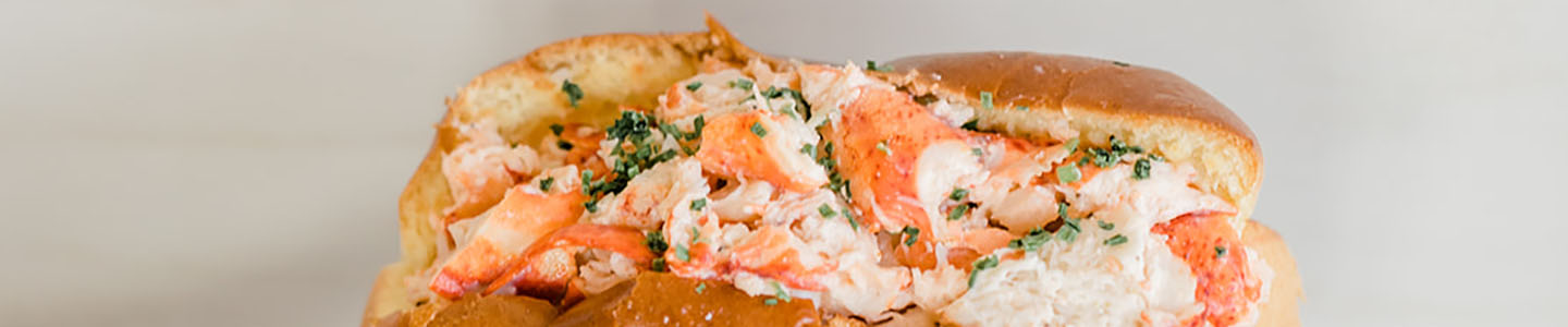 Blue Moon TapHouse Lobster Roll